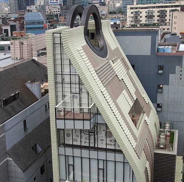 Unique PurseShaped Building Simone Handbag Museum in Seoul, South